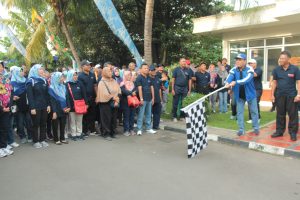 MELANJUTKAN RANGKAIAN KEGIATAN HUT KE-59 PDAM KOTA CIREBON GELAR JALAN SEHAT DAN PERLOMBAAN TRADISIONAL