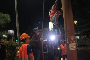 LANGGAR ESTETIKA TATA KOTA, WALI KOTA EKSEKUSI PAPAN REKLAME