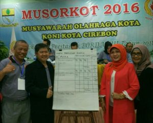HJ. WATI MUSILAWATI RESMI GANTIKAN CHANDRA LUKITA DALAM MEMIMPIN KONI TAHUN 2016